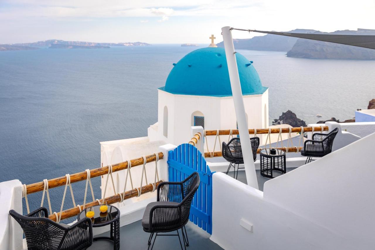 Luxus Vip Suites Oia  Exterior photo
