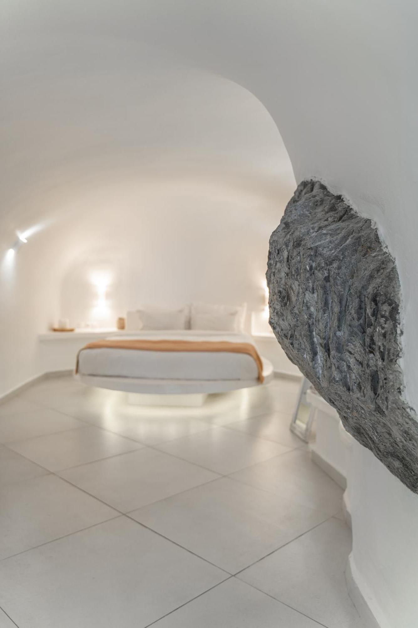 Luxus Vip Suites Oia  Exterior photo